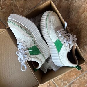 Zodiac Women’s copper’s sneakers